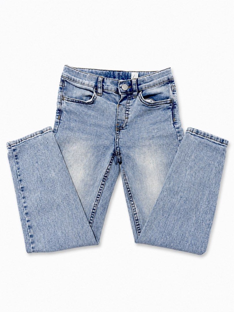 H&M Slim Fit Adjustable Waist Jeans (Category: Babies & Kids Fashion) located in Angeles City. Submitted by lovedbyava (Listing ID 1454242917, Image 1). Description: Used once lang po.