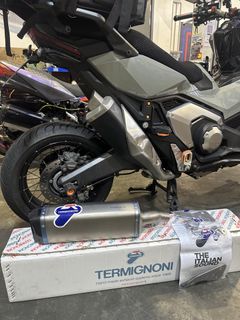 (Category: ) located in . Submitted by creation.motorworld (Listing ID 1454254225, Image 1). Description: .