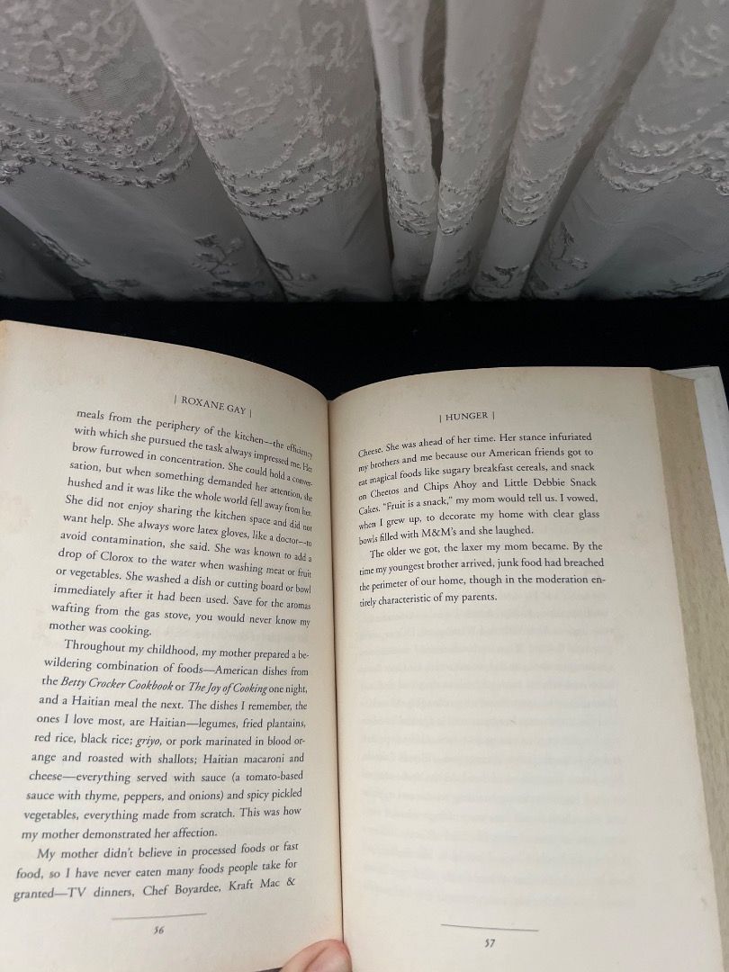 Hunger by Roxanne Gay (Category: Storybooks) located in San Juan City. Submitted by goldenmountain_1ca645 (Listing ID 1454247814, Image 2). Description: .