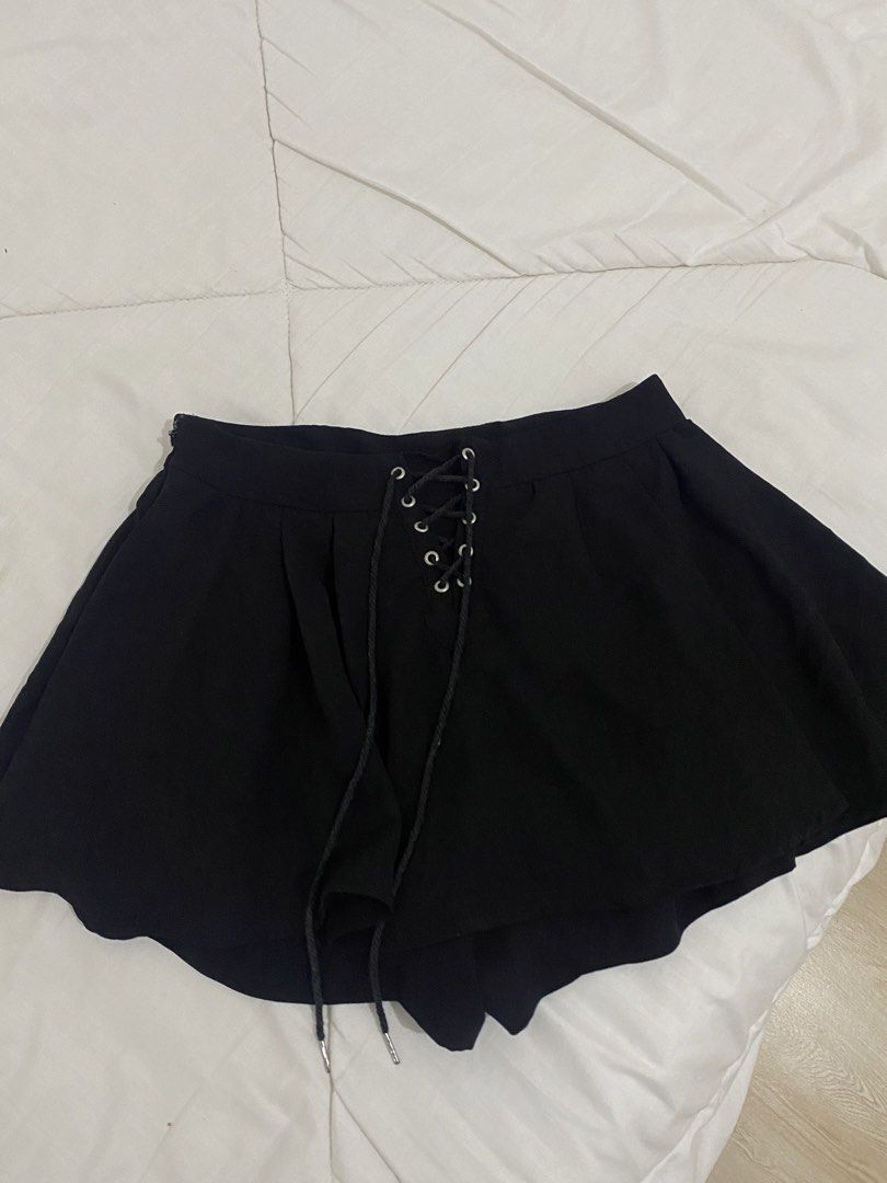 INGNI shorts-skirt (Category: Skirts) located in Aliaga. Submitted by dudarling (Listing ID 1454223120, Image 2). Description: .