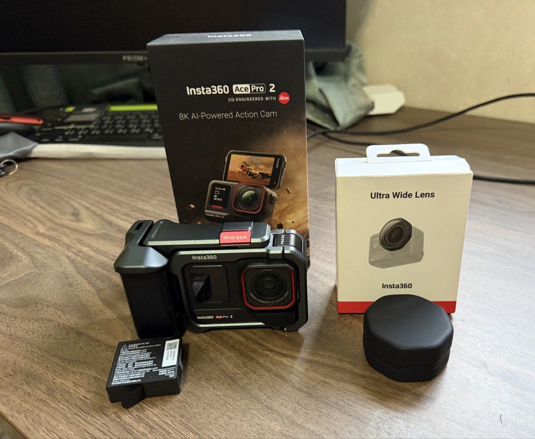 Insta360 ace pro 2 (Category: Cameras) located in Singapore. Submitted by yeahnahyeahnaahh1234 (Listing ID 1454317536, Image 3). Description: Selling off my insta360 ace pro 2 with explorer grip + additional battery and insta360 ace pro 2 wide angle lens. Condition is as good as new, never drop before and well taken care off. Always kept in the dry box when not using it. No more warranty Insta360 acepro 2 with additional battery + explorer grip I