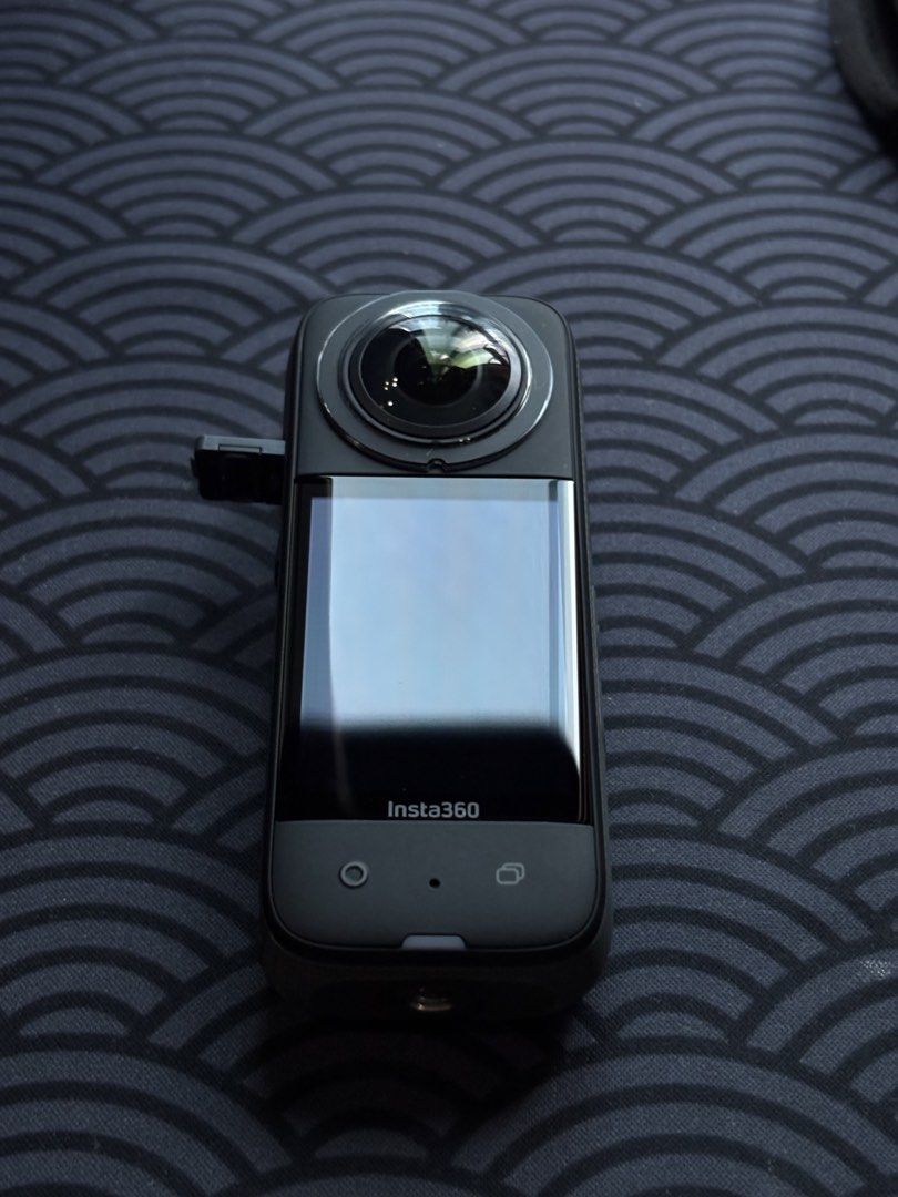 Insta360 X3 (Category: Video Cameras) located in Manila. Submitted by fiercefish_179572 (Listing ID 1454269066, Image 2). Description: .