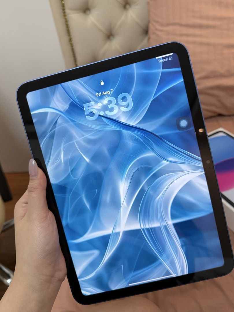2022 10.9-inch IPad [256 gb] (Category: iPad) located in San Fernando. Submitted by clarissamanalili (Listing ID 1454279312, Image 3). Description: -FOR SALE- 10.9-inch iPad (10th Generation) Blue WiFi model 256GB storage capacity Strictly lady owned [no dents, scratches can be seen but there is very minor beneath the screen; won't affect the iPad performance overall] Inclusions: - with original box matching the Serial Number - with original char