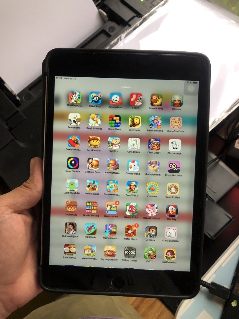 IPAD MINI 4 (Category: iPad) located in Caloocan City. Submitted by jrldnglsn0524 (Listing ID 1454278699, Image 2). Description: ISSUE: Forgotten Apple Id password but still downloanable with apps using other apple id —No reset SPECS: 128gb/2gb Unit and Case only .