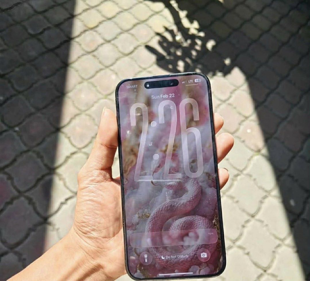 Iphone 15 pro max 256gb 77bh (Category: iPhone 15 Series) located in Manila. Submitted by ragssurplus (Listing ID 1454204064, Image 2). Description: No issue only dents and scratches natural for 2nd hand unit First owner no history of repair Unit only San fernando Pampanga loc.