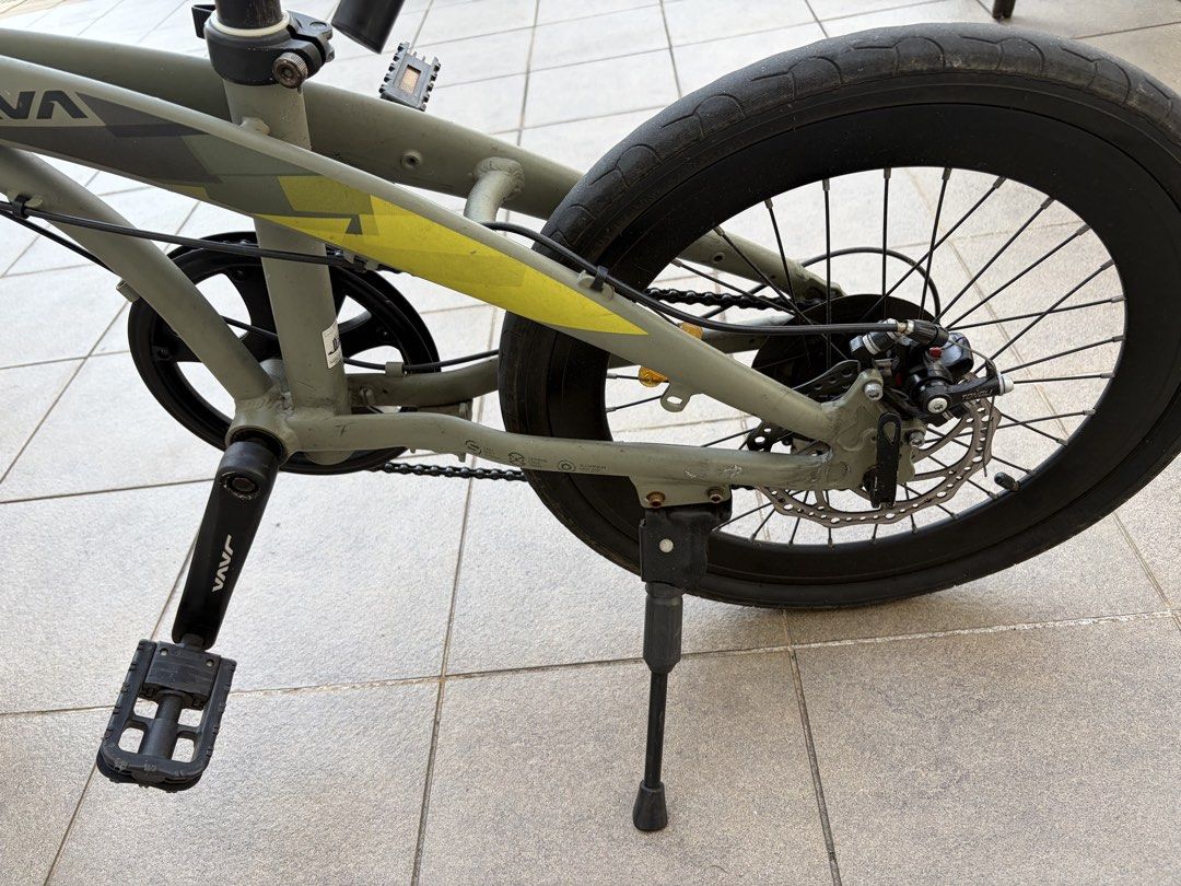 Java Folding Bike (Category: Bicycles) located in Singapore. Submitted by carlaleigh777 (Listing ID 1454281397, Image 2). Description: Selling my well-used Java folding bike. Specs: * 20” wheels * Shimano 9-speed * Mechanical disc brakes * Alloy frame * Foldable design Condition: * Normal wear and tear consistent with use * Cassette needs cleaning * Some surface rust on a bolts * Right brake is weaker and may need adjustment or servicing Selling 