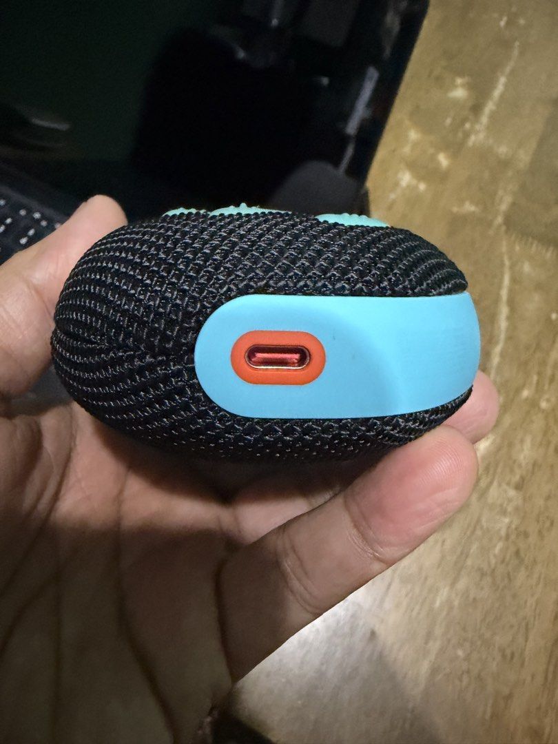 JBL clip 5 (Category: Other Gadgets) located in Aparri. Submitted by bino23 (Listing ID 1454271515, Image 3). Description: For sale JBL Clip 5 Almost new, no issue in good condition No box 2,200 .