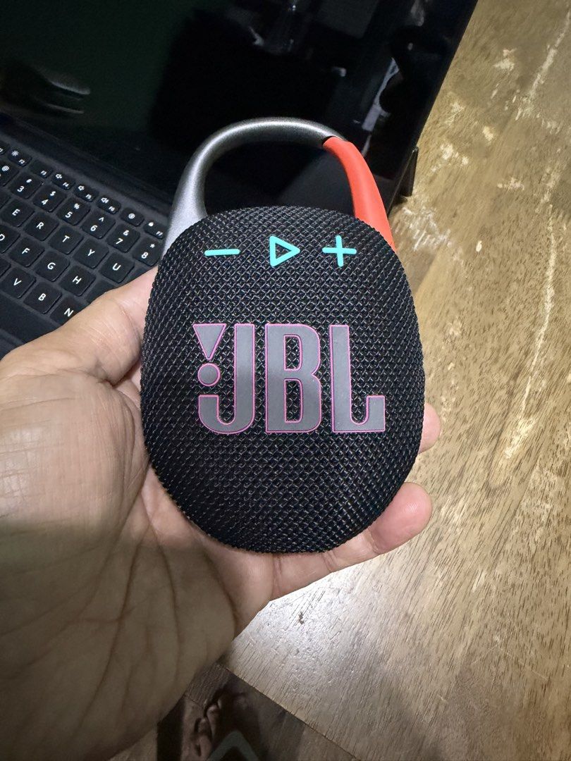 JBL clip 5 (Category: Other Gadgets) located in Aparri. Submitted by bino23 (Listing ID 1454271515, Image 1). Description: For sale JBL Clip 5 Almost new, no issue in good condition No box 2,200 .