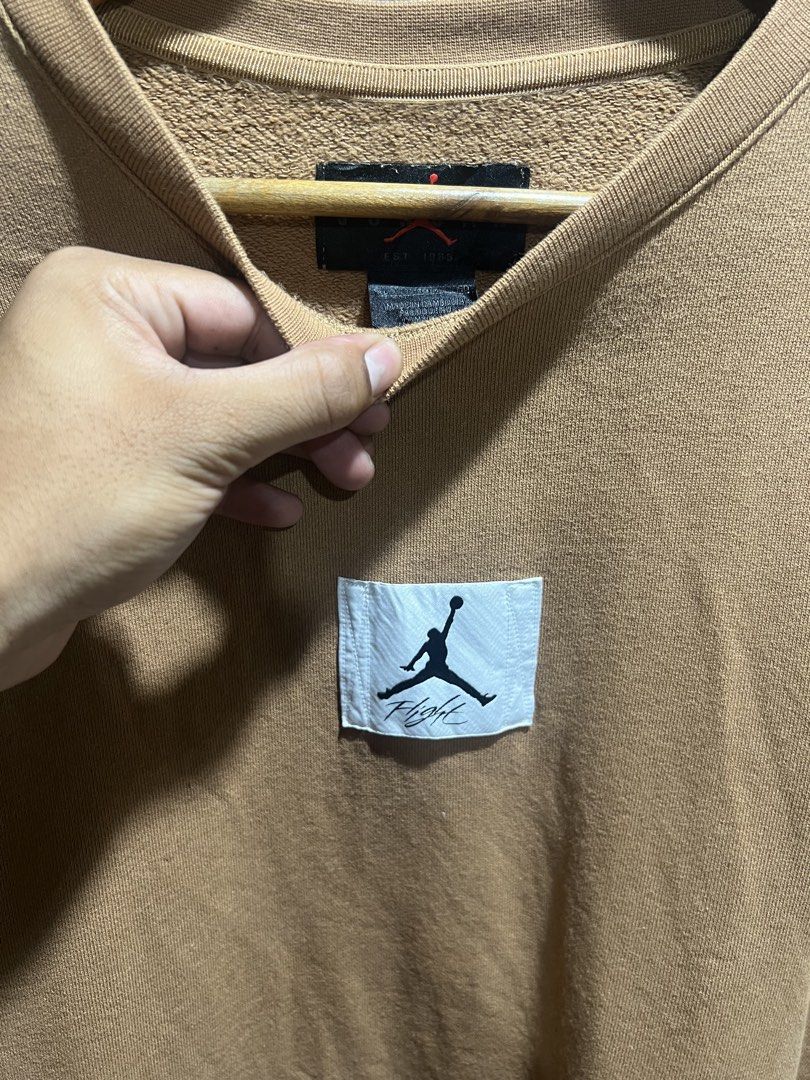 Jordan longsleeves (Category: Activewear) located in Bacoor. Submitted by basicthrift (Listing ID 1454190531, Image 2). Description: Excellent condition.