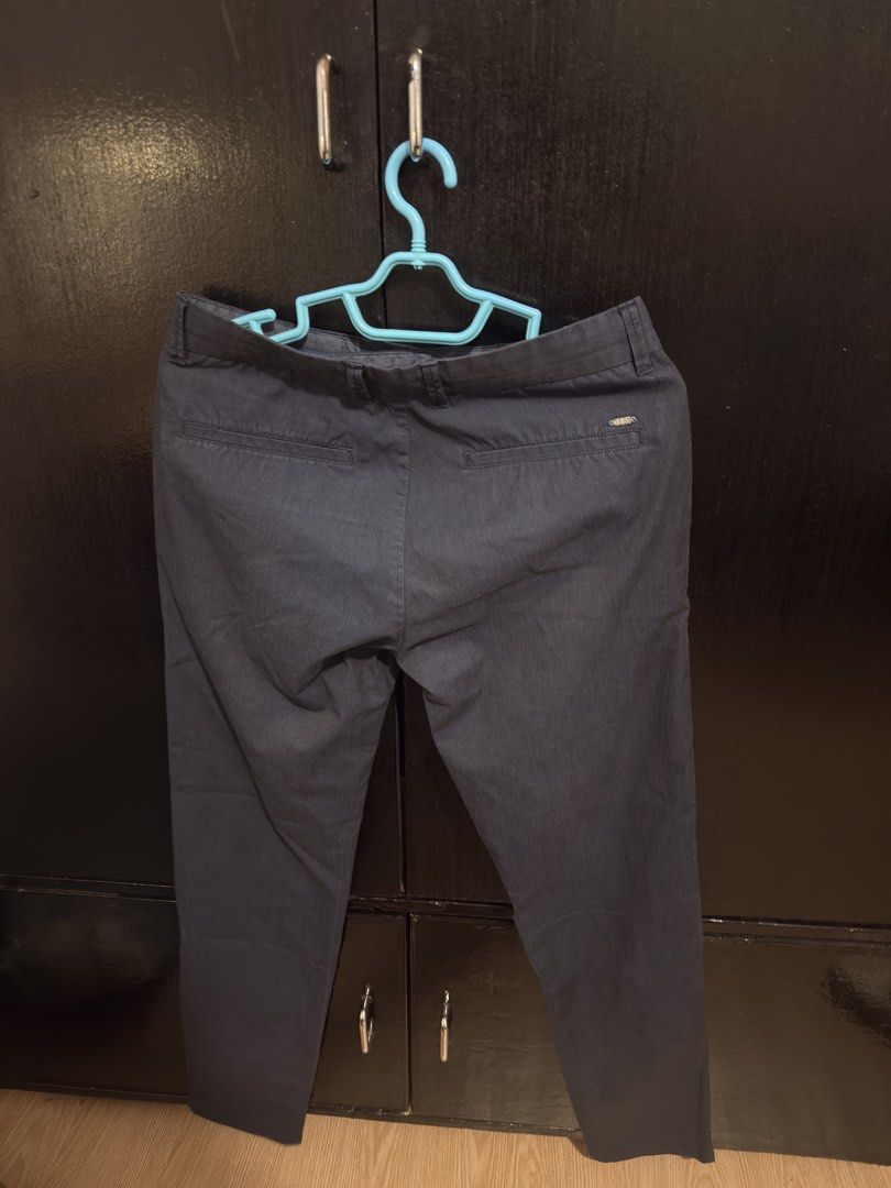 Jules Slim fit Slacks Navy Blue Size 30 (Category: Trousers) located in Paranaque City. Submitted by jayvee7 (Listing ID 1454253541, Image 2). Description: Size 30 waistline Navy blue slim-fit Slacks Jules (French Brand) Bought for 3600 Pesos Selling it for a lower price RFS: Declutterring .
