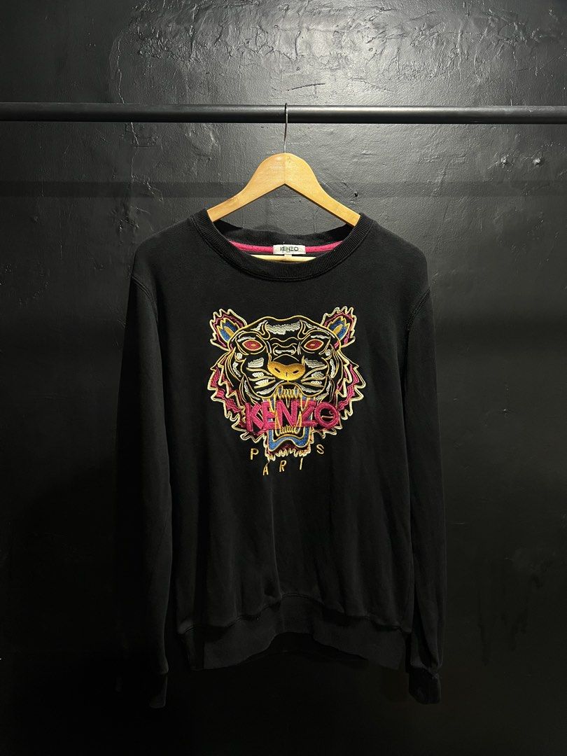 Kenzo paris (Category: Activewear) located in Bacoor. Submitted by basicthrift (Listing ID 1454190332, Image 1). Description: Excellent condition.