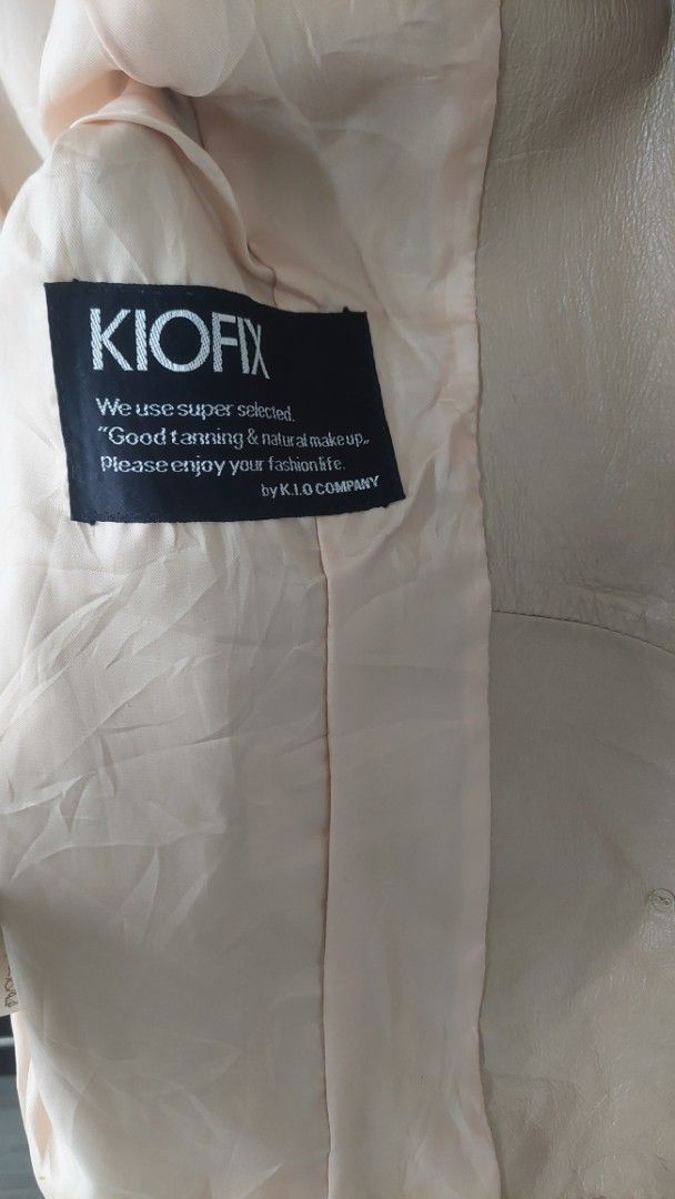 KIOFIX Beige Leather Jacket Made in Korea (Category: Coats, Jackets and Outerwear) located in Paranaque City. Submitted by daddyu (Listing ID 1454220629, Image 3). Description: Vintage Beige leather jacket - Brand: KIOFIX - Made in Korea - Size: Free (fits most) - Lining color: Light pinkish - Ideal for everyday wear - Reason for selling: No longer needed.