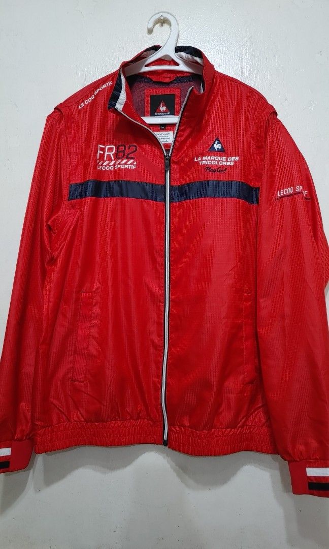 Le Coq Sportif Golf collection Jacket (Category: Coats, Jackets and Outerwear) located in Quezon City. Submitted by chph2nd (Listing ID 1454252907, Image 1). Description: detachable sleeves. bought in japan..