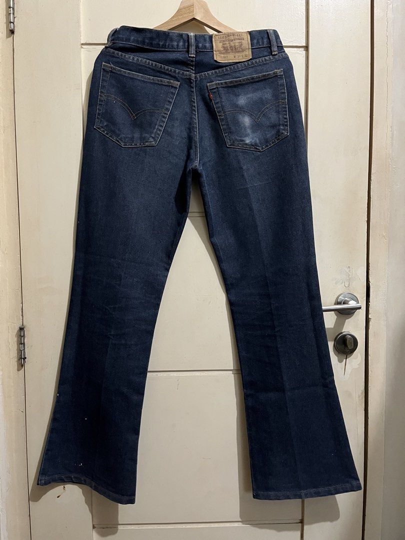 Levis 521 Bootcut Jeans (Category: Jeans) located in Paranaque City. Submitted by entown (Listing ID 1454228625, Image 2). Description: Width: 30” Inseam: 30” Hem: 9.5”.