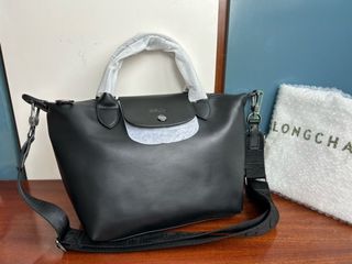 （分類：）位於 。 由 bellezza. 提交（商品編號 1454225397，圖片 1）。簡介： 。