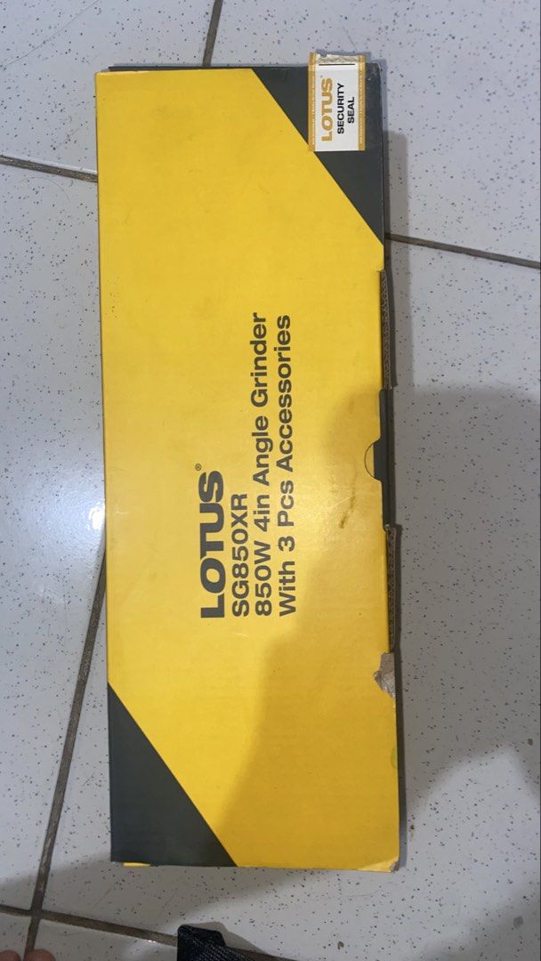 Lotus SG850XR Angle Grinder 4” 850W (Category: Construction Tools & Equipment) located in Cavite. Submitted by decluttering_byzoe (Listing ID 1454299279, Image 3). Description: Lotus SG850XR Angle Grinder 4” 850W – ₱1,500 NEGOTIABLE ✅ Never used ✅ Complete with original box & accessories ✅ 850W | 10,500 RPM | 4” ✅ Includes metal cutting discs Bought for ₱1,995. Selling because no longer needed. ₱1,500 negotiable PM if interested. Sure buyers only