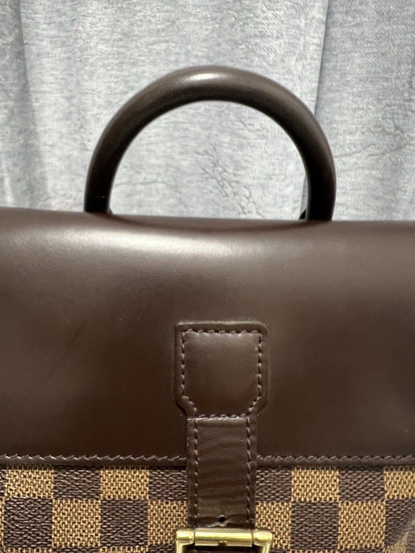 Louis vuitton (Category: Luxury Bags & Wallets) located in Cavite. Submitted by foxylady16 (Listing ID 1454363402, Image 2). Description: Looks new 💯 original money back guanted…fastbreak sale….