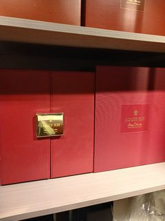 (Category: ) located in . Submitted by legendwhiskywatches (Listing ID 1454275329, Image 1). Description: .