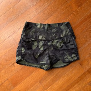 (Category: ) located in . Submitted by mitokki (Listing ID 1454327551, Image 1). Description: .