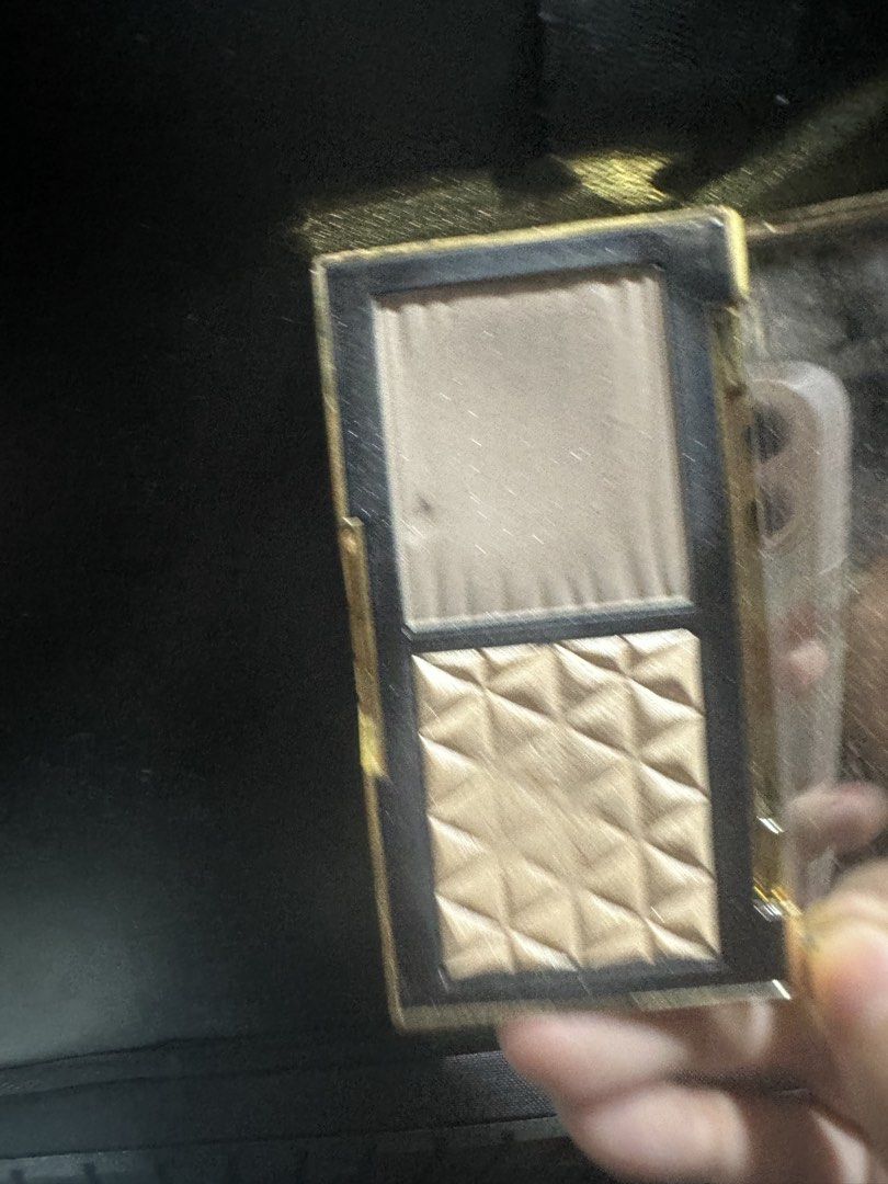 MAC Sculpt & Glow Highlighter and Contour (Category: Makeup) located in Manila. Submitted by warmfish-1441 (Listing ID 1454317602, Image 3). Description: Authentic, bought in MAC.