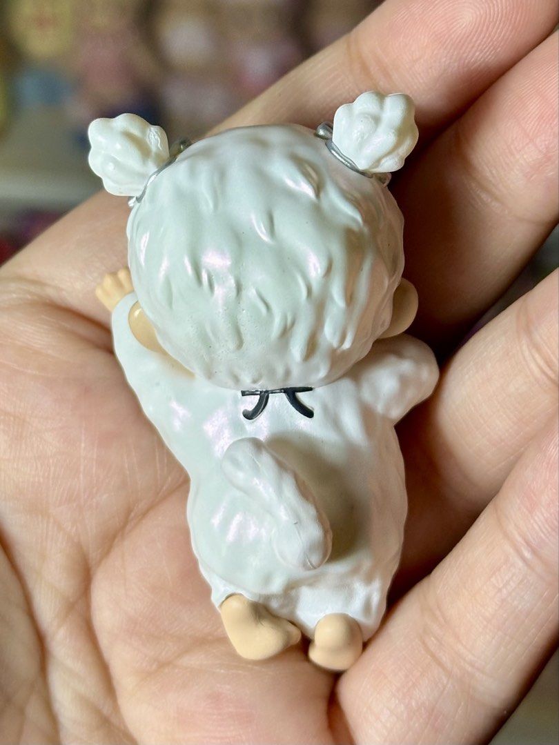 Monchhichi Colors Hipper SECRET White (Category: Designer & Blind Box Toys) located in Calamba. Submitted by ayinandyang (Listing ID 1454280792, Image 2). Description: with box and foil no haggling, last price posted .