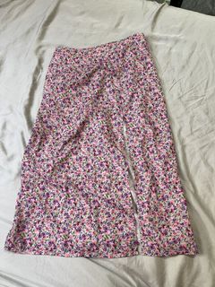 (Category: ) located in . Submitted by pettycloset (Listing ID 1454225353, Image 1). Description: .