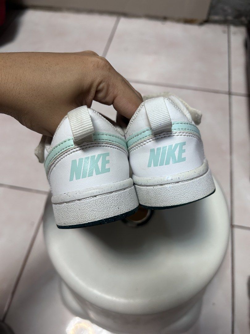 Nike shoes kids (Category: Babies & Kids Fashion) located in General Trias. Submitted by theosdeclutter (Listing ID 1454297405, Image 3). Description: Size - US 12C.