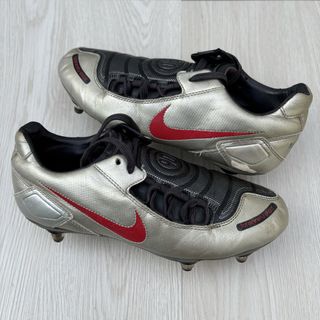 (Category: ) located in . Submitted by nike.store (Listing ID 1454321548, Image 1). Description: .