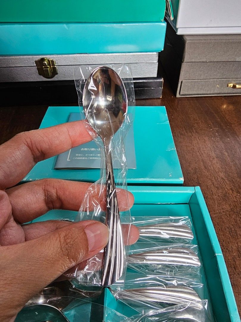 NORITAKE Teaspoons - 5 pcs (Category: Coffee & Tea Tableware) located in Quezon City. Submitted by senyoramaria (Listing ID 1454365112, Image 3). Description: NORITAKE Teaspoons 18 - 8 Stainless Steel 5 pcs.