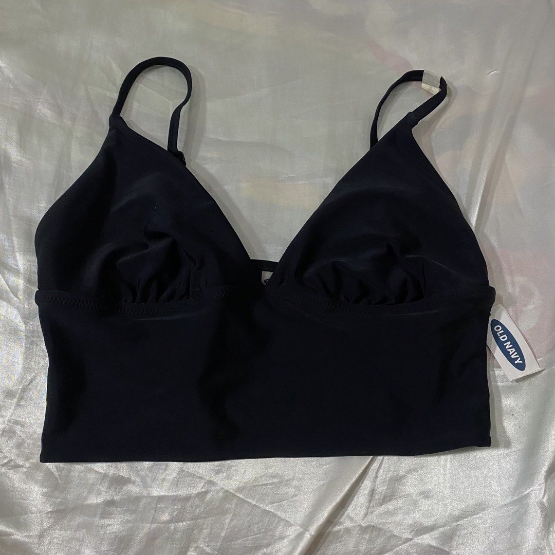 OLD NAVY V LINE SILKY TOP (Category: Others Tops) located in San Carlos. Submitted by finest_selection (Listing ID 1454340696, Image 1). Description: OLD NAVY V LINE SILKY TOP Black L on tag Brand new with tag, super comfy.