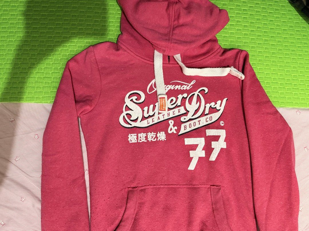 Original superdry hoodie (Category: Coats, Jackets and Outerwear) located in Baguio. Submitted by essa.ysml (Listing ID 1454276500, Image 1). Description: .