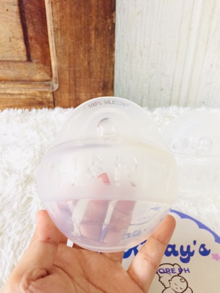 Phanpy wearable silicon catch (Category: Breastfeeding & Bottle Feeding) located in Manila. Submitted by kikay.store.ph30 (Listing ID 1454261135, Image 2). Description: ❗NEW ARRIVAL❗🇱🇷 Phanpy wearable silicon catch Condition : brandnew Price: 650 Pair MOP: GCASH, BDO, MOD: SCO FOR SHIPPING PURPOSE, BUS SHIPPING, JNT, LBC ♥️ 1 day reservation ONLY ♥️ No to rush shipping ♥️ No free shipping ♥️ No return no exchange ♥️ No to long reservation, Loca