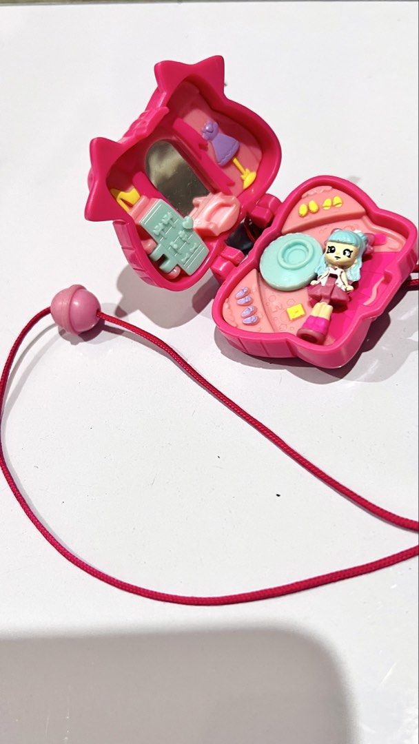 Polly Pocket-style mini playset (Category: Kids Toys) located in Quezon City. Submitted by flyingmommie (Listing ID 1454289762, Image 1). Description: From Shopkins Lil’ Secrets by Moose Toys..