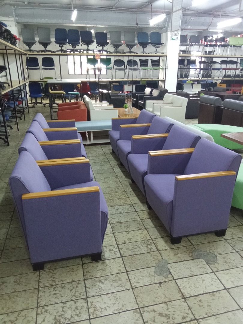 PREMIUM SINGLE SOFA (Category: Chairs) located in Valenzuela. Submitted by jesspesongco (Listing ID 1454211071, Image 2). Description: Brand: ITOKI Price: ₱4,500 Each ✔️ Authentic Japan Quality ✔️ Durable and sturdy construction ✔️ Elegant wooden armrest accents ✔️ Soft and comfortable upholstered seat ✔️ Perfect for homes, offices, lobbies, and reception areas 8 PCS AVAILABLE – LIMITED STOCK! Location: OFFICEBUSTERS Balintawak Look for Hesus / 0