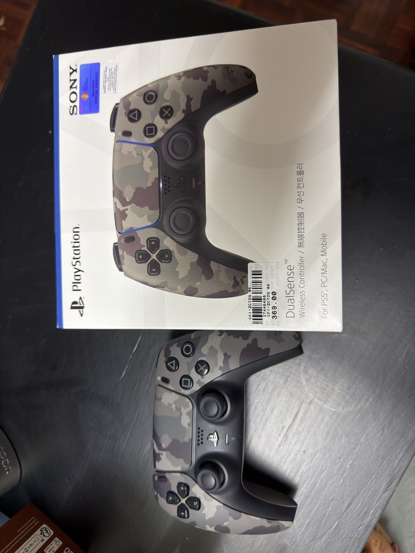 Ps5 Controller (Category: PlayStation) located in Kuala Lumpur. Submitted by wann.97 (Listing ID 1454363946, Image 2). Description: Selling my controller, been using it from last month ( 17/7/2026 ).