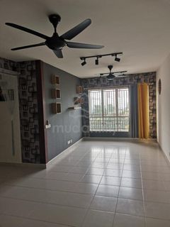 (Category: ) located in . Submitted by wennieho (Listing ID 1453987689, Image 1). Description: .
