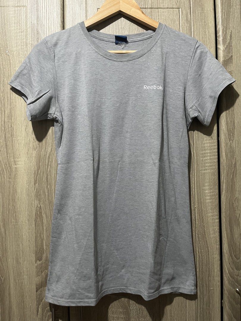 Reebok Women shirt (Category: Shirts) located in Cavite. Submitted by mainestreams (Listing ID 1454312379, Image 1). Description: Medium Well used.