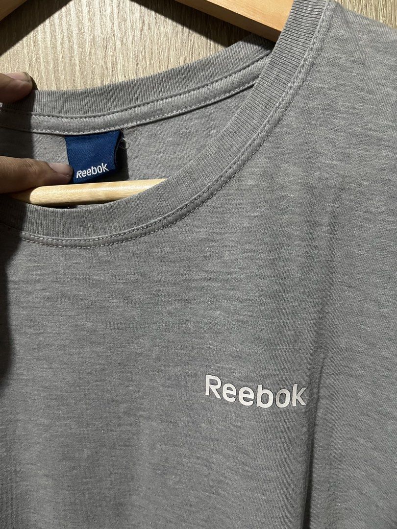 Reebok Women shirt (Category: Shirts) located in Cavite. Submitted by mainestreams (Listing ID 1454312379, Image 2). Description: Medium Well used.