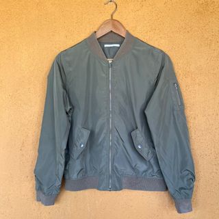 (Category: ) located in . Submitted by newthrift-mohd (Listing ID 1454285999, Image 1). Description: .