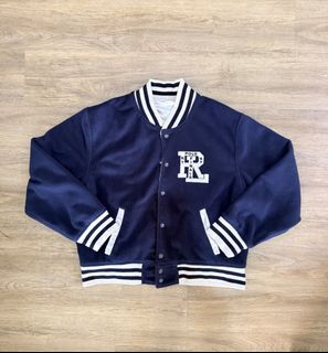 (Category: ) located in . Submitted by shopaholic_c (Listing ID 1454269461, Image 1). Description: .