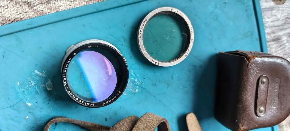 Rolleiflex camera accessories strap filter (Category: Cameras) located in Calamba. Submitted by brian4027 (Listing ID 1454206425, Image 3). Description: Sekonic light meter working rolleiflex strap rolleiflex uv 3 rolleiflex rolleinar 3.