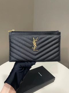 (Category: ) located in . Submitted by lovelotsluxury (Listing ID 1454301239, Image 1). Description: .