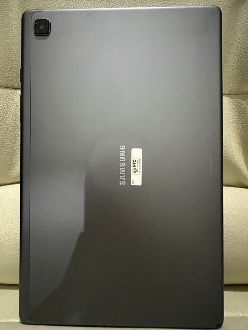 Samsung Galaxy Tablet A7 (Category: Android) located in Quezon City. Submitted by swifttrade (Listing ID 1454297335, Image 2). Description: Model Name: Galaxy Tablet A7 Model Number: SM-T505 Storage: 64 GB Working and functional No major cracks, dents, or scratches With screen protector With tablet case Major Issue: Battery depletes easily.