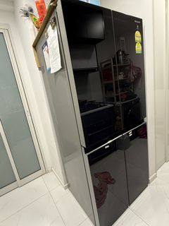 (Category: ) located in . Submitted by eppo.hq (Listing ID 1454322987, Image 1). Description: .