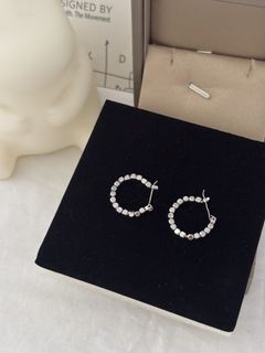 (Category: ) located in . Submitted by sincereselling (Listing ID 1454287656, Image 1). Description: .
