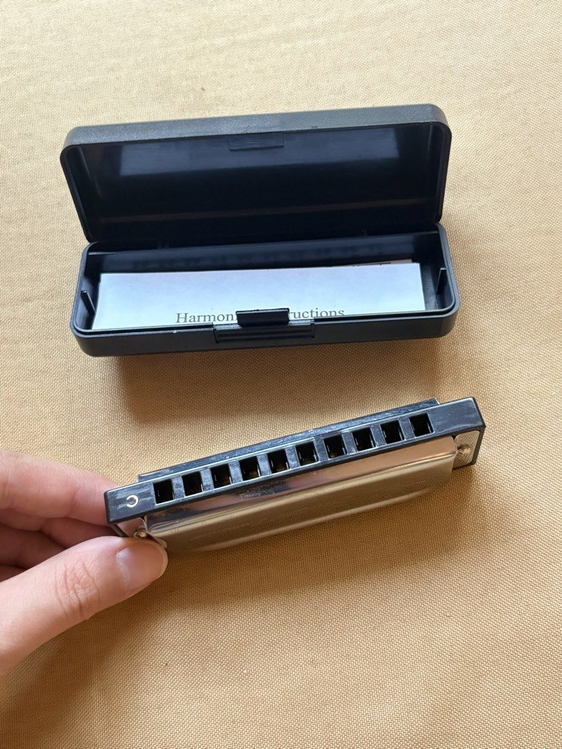 Silver Swan Harmonica (Category: Musical Instruments) located in Quezon City. Submitted by mrbuccisshop (Listing ID 1454205114, Image 3). Description: antipolo loc swan harmonica used 1-2x only. with case and instructions included.