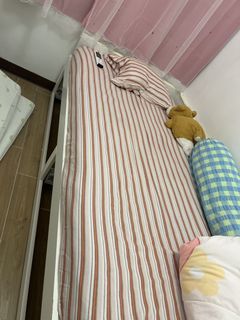 （分類：）位於 。 由 rejee0009 提交（商品編號 1454360717，圖片 1）。簡介： 。
