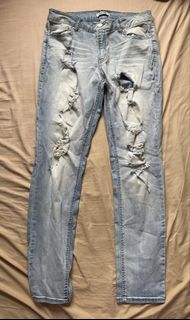 (Category: ) located in . Submitted by closetnitata (Listing ID 1454222571, Image 1). Description: .