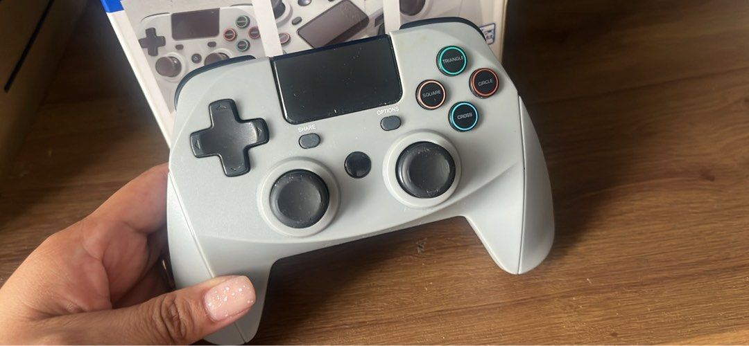 Snakebyte Game:Pad 4 S Wireless Controller for PS4 (Category: PlayStation) located in Pasig City. Submitted by jnzmrq1003 (Listing ID 1454290115, Image 1). Description: - Wireless Controller for PS4, PS4 Slim, and PS4 Pro - Connects via Bluetooth - Built-in rechargeable battery - Dual vibration feature for immersive gameplay - Tested and works great - Comes with original packaging.