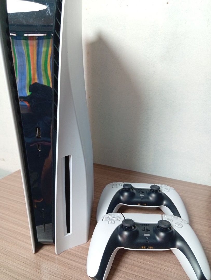 Sony PlayStation 5 (PS5) Console Fat / OG (Category: PlayStation) located in Caloocan City. Submitted by venicelend32913 (Listing ID 1454291230, Image 2). Description: Selling my personal PS5 phat / original disc edition model Latest model (CFI-1200) Manufactured and bought 2023 Includes: Complete original cables 1 Dualsense PS5 Controller 2 PS5 Games - Demon Slayer / Kimetsu no Yaiba Hinokami Chronicles - Resident Evil 4 Remake or 2 White Dualse
